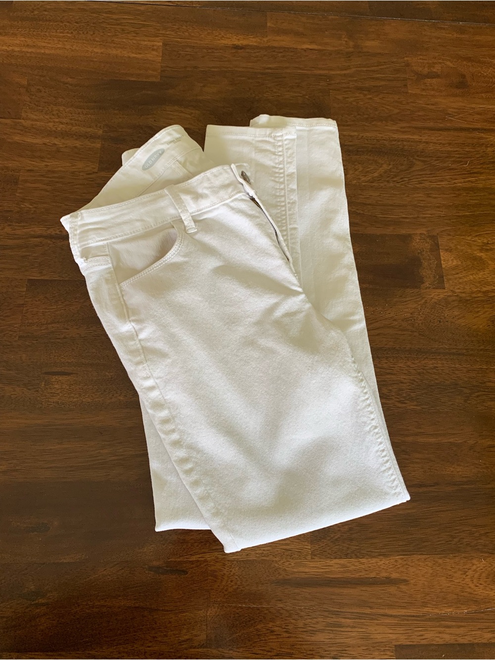 Old Navy White Super Skinny Mid-Rise Jeans (Size 2 Short)